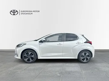 Car image 5