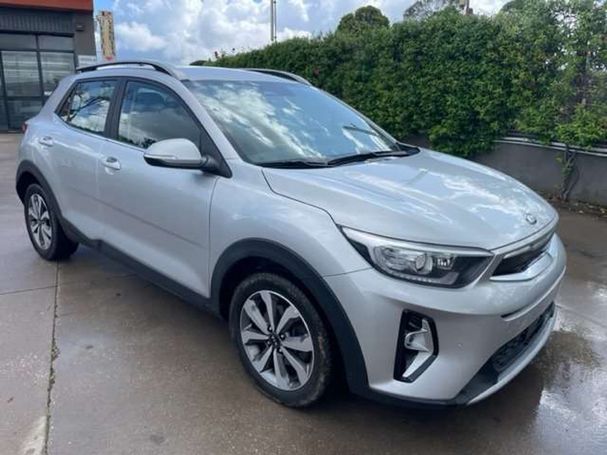 Kia Stonic 74 kW image number 2