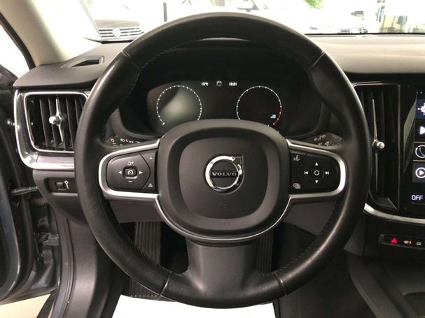 Volvo V60 Momentum 120 kW image number 11