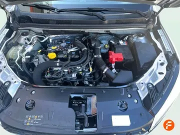Car image 27
