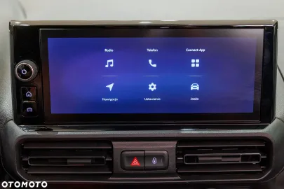 Car image 38