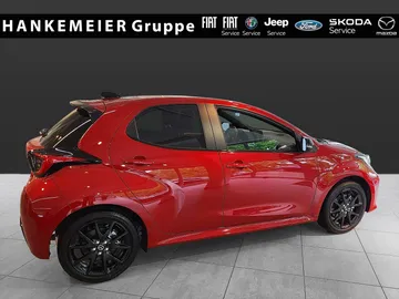 Car image 4