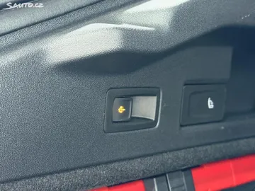 Car image 41