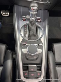 Car image 41