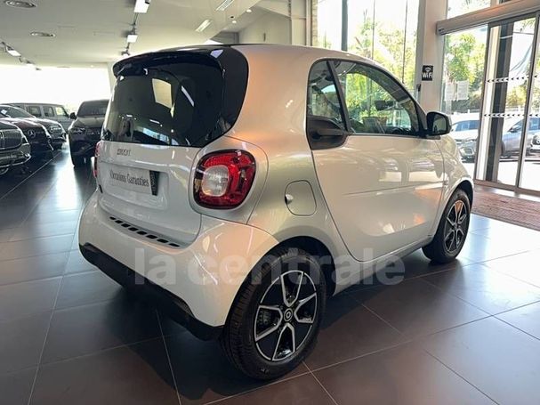 Smart ForTwo coupe EQ passion 60 kW image number 4