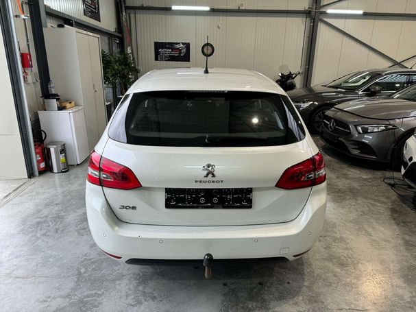 Peugeot 308 1.5 130 96 kW image number 3