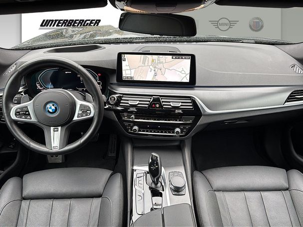 BMW 530 Touring xDrive 185 kW image number 7