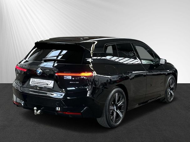 BMW iX xDrive50 385 kW image number 2