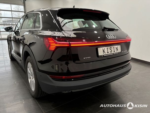 Audi e-tron 50 quattro 230 kW image number 4