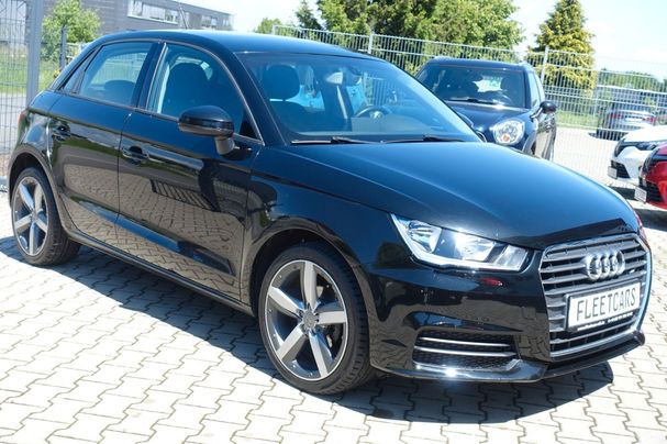 Audi A1 1.0 TFSI S-line Sportback ultra 70 kW image number 3