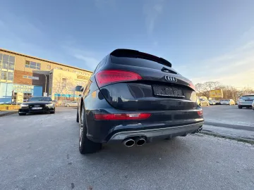 Car image 35