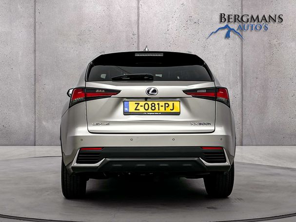 Lexus NX 300 h AWD 145 kW image number 22