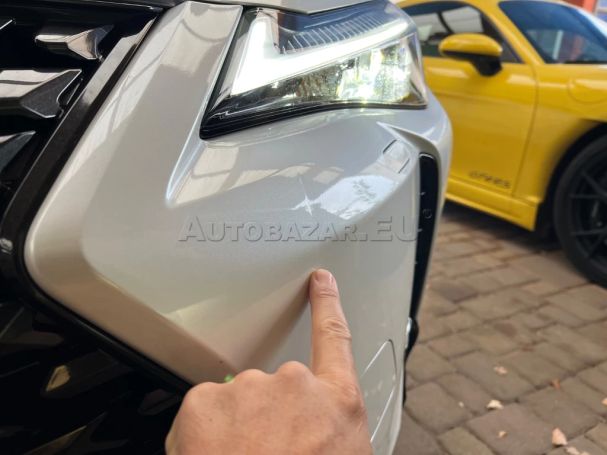 Lexus UX 300e 150 kW image number 26