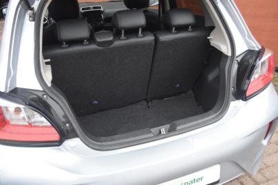 Car image 22