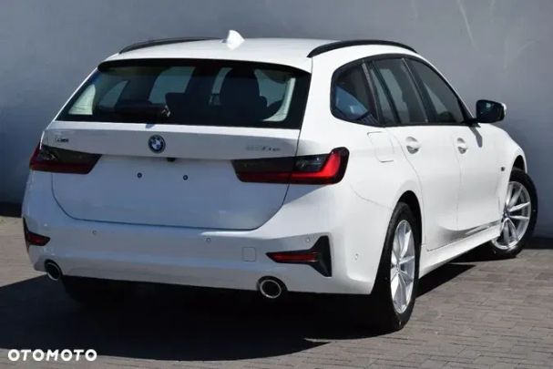 BMW 330 Touring 185 kW image number 11