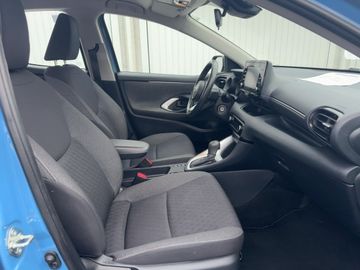 Car image 11