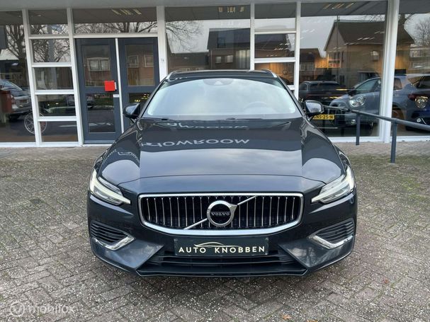 Volvo V60 T8 Twin Engine Inscription AWD 288 kW image number 4