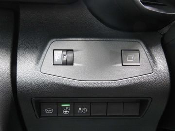 Car image 33