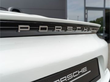 Car image 47