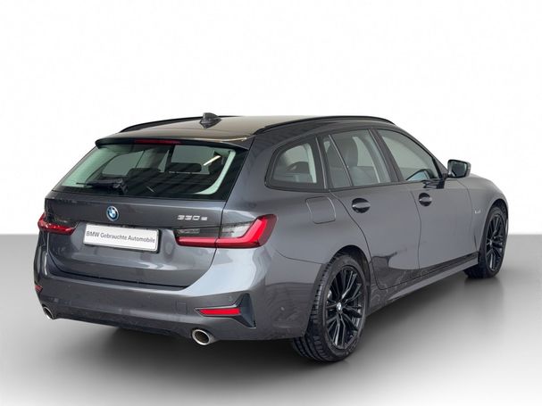 BMW 330e Touring M Sport 215 kW image number 3