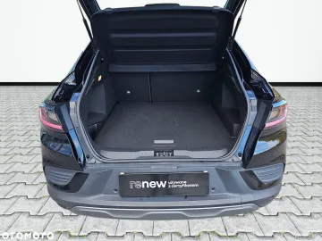 Car image 36