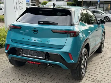 Car image 27