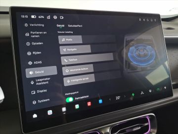 Car image 29