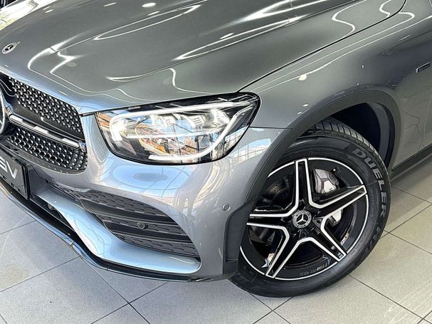 Mercedes-Benz GLC 300 de 4Matic 9G-Tronic 225 kW image number 4