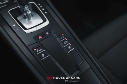 Car image 38