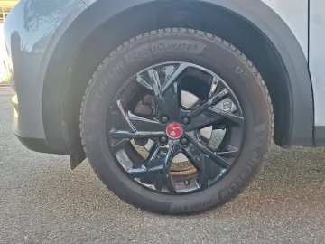 Car image 37