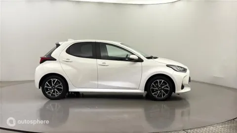 Car image 4