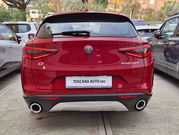 Alfa Romeo Stelvio 2.2 Q4 140 kW image number 4