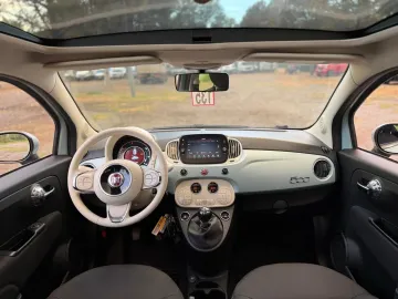 Car image 17