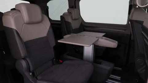 Car image 36