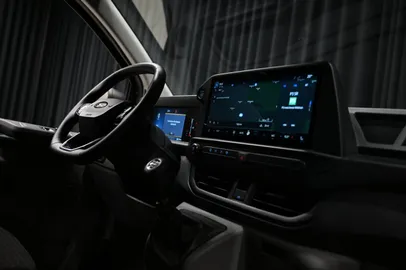 Car image 30