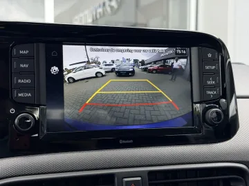 Car image 43