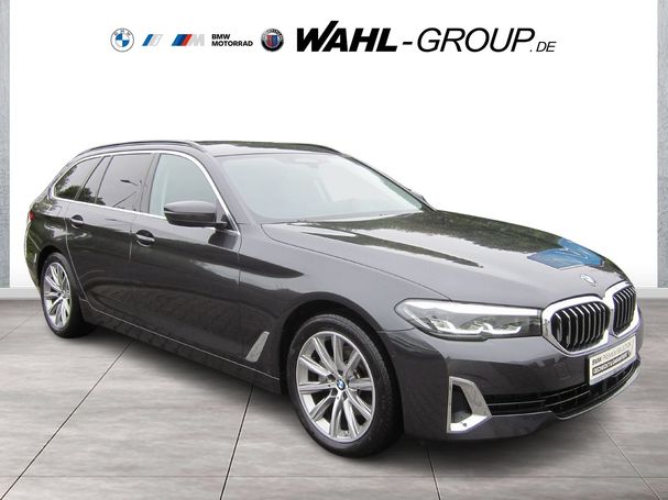 BMW 520d Touring xDrive Luxury Line 140 kW image number 2