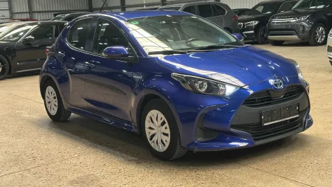 Car image 2
