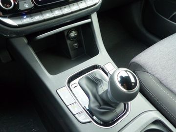 Car image 23