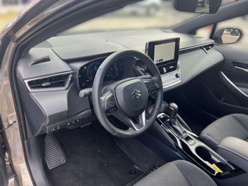 Car image 12