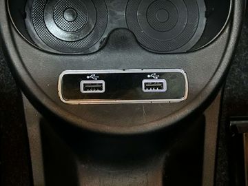 Car image 37