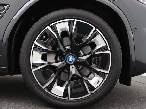 BMW iX3 M Sport 210 kW image number 24