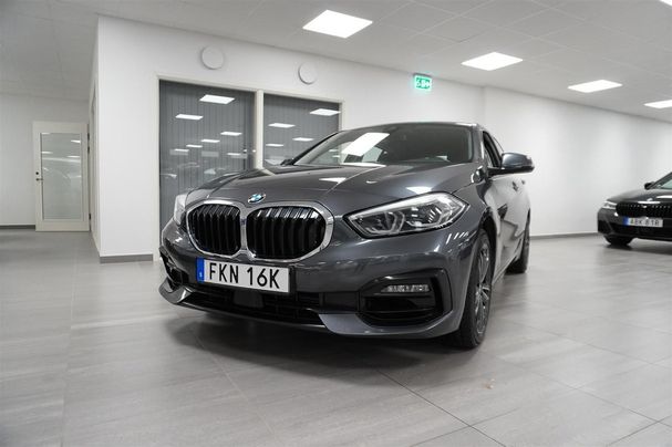 BMW 118i 104 kW image number 2