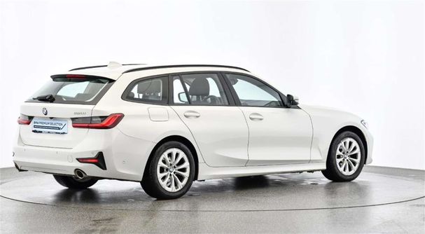 BMW 320i Touring 135 kW image number 2