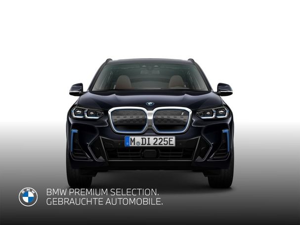 BMW iX3 M Sport Impressive 210 kW image number 2