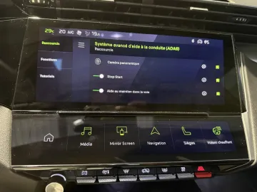 Car image 35