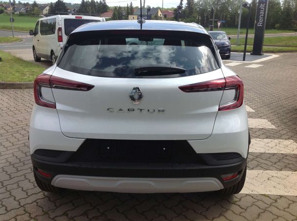 Renault Captur 140 103 kW image number 4