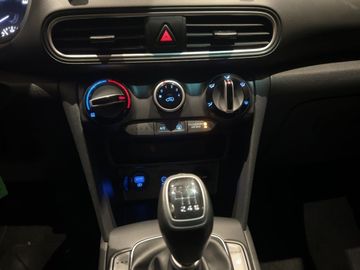 Car image 11