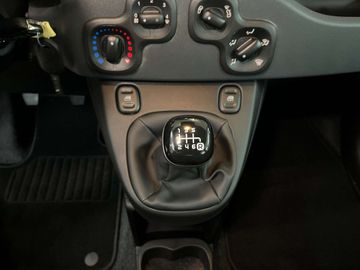 Car image 25