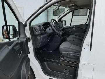 Car image 37